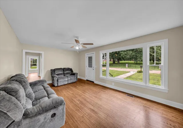 5th image of 601 Laurel Ave, South Pittsburg, TN 37380 | MLS# 1537252