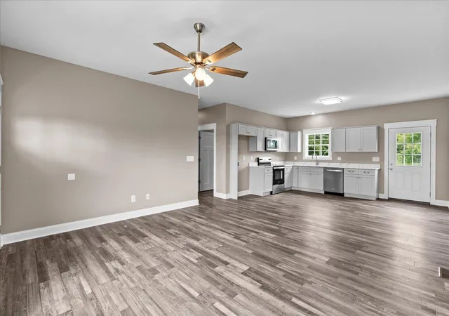 4th image of 2442 Brown Bridge Rd, Dalton, GA 30721 | MLS# 1537345