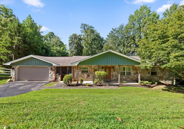 1st image of 606 Oak Crest Ln, Hixson, TN 37343 | MLS# 1540574