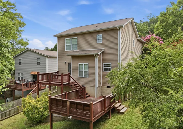 Photo 3 of Single family home for sale at 1141 Coker Cir, Chattanooga, TN 37415 | MLS# 1537918 | Listing updated on 2026-08-29