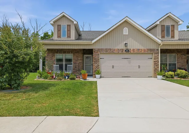 Townhouse for sale at 6809 Satya Way, Chattanooga, TN 37412 | MLS# 1538818