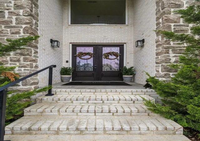 Photo 3 of Sale Pending at 5802 Muirfield Ln, Chattanooga, TN 37416 | MLS# 1538541 | Listing updated on 2026-09-07
