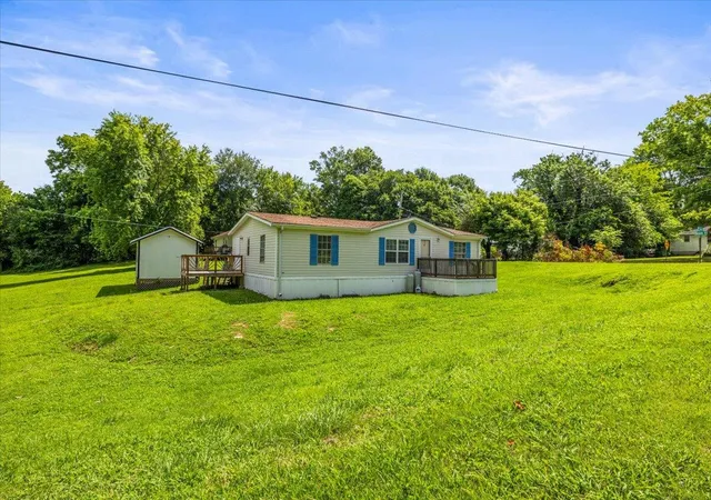 2nd image of 218 W Spring St, Whitwell, TN 37397 | MLS# 1538788