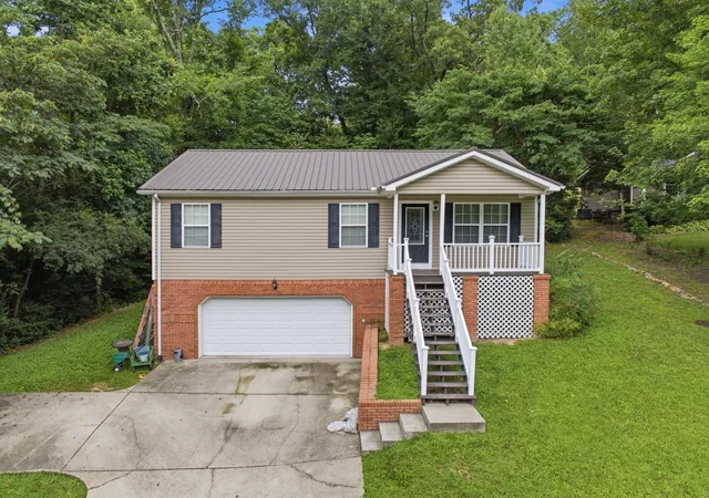 Photo 1 of Single family home for sale at 65 Lynnbrook Cir, Chattanooga, TN 37415 | MLS# 1538373 | Listing updated on 2026-09-14