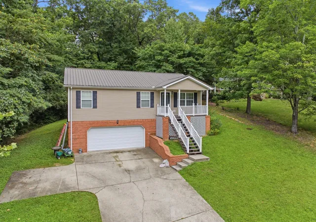 Photo 3 of Single family home for sale at 65 Lynnbrook Cir, Chattanooga, TN 37415 | MLS# 1538373 | Listing updated on 2026-09-16