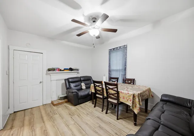 Photo 4 of Single family home for sale at 2009 Robbins St, Chattanooga, TN 37404 | MLS# 1538388 | Listing updated on 2026-09-10