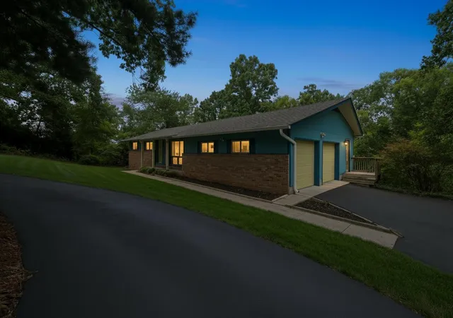 Photo 3 of Single family home for sale at 4526 Cloverdale Loop, Hixson, TN 37343 | MLS# 1538561 | Listing updated on 2026-09-20