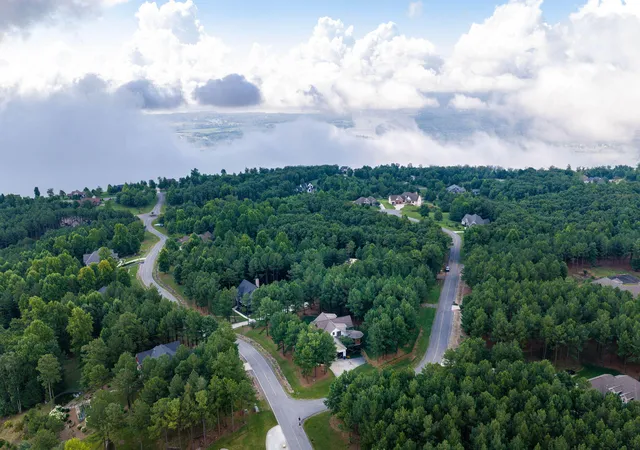 Photo 3 of Single family home for sale at 365 Lookout View Dr, Jasper, TN 37347 | MLS# 1538795 | Listing updated on 2026-09-22