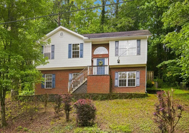 Photo 1 of Single family home for sale at 1024 Lower Ml Rd, Hixson, TN 37343 | MLS# 1540873 | Listing updated on 2026-10-02