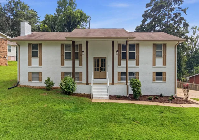 Photo 1 of Single family home for sale at 1224 King Arthur Rd, Chattanooga, TN 37421 | MLS# 1538834 | Listing updated on 2026-09-14