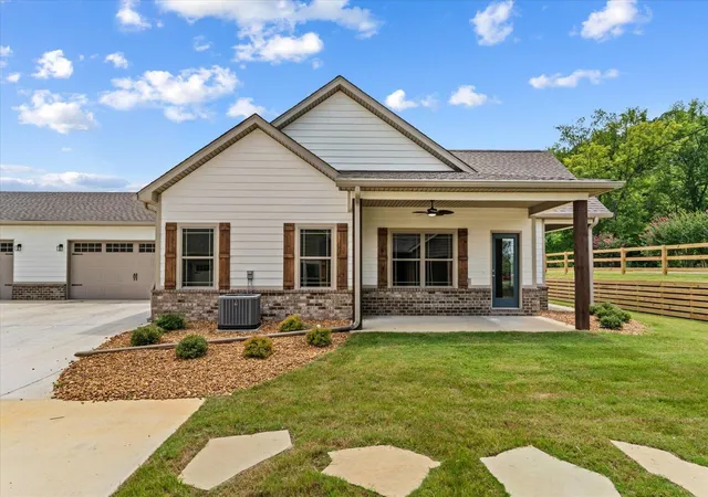 Photo 2 of Townhouse for sale at 88 Maddox Ln, Chatsworth, GA 30705 | MLS# 1538648 | Listing updated on 2026-08-03