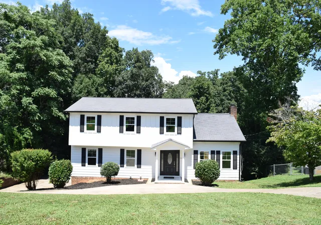 Photo 1 of Single family home for sale at 6418 Ridge Lake Rd, Hixson, TN 37343 | MLS# 1538898 | Listing updated on 2026-09-14