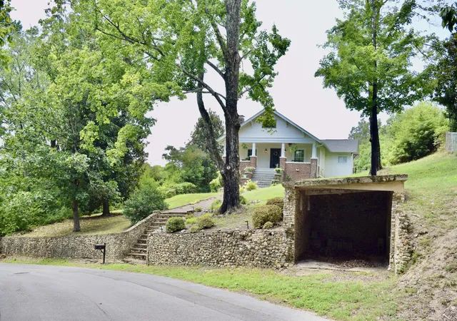 32nd image of 821 Summit Ave, Chattanooga, TN 37412 | MLS# 1540988