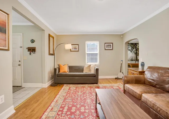 Photo 2 of Single family home for sale at 920 Dartmouth St, Chattanooga, TN 37405 | MLS# 1539461 | Listing updated on 2026-09-09