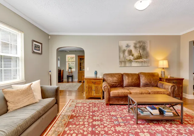 Photo 3 of Single family home for sale at 920 Dartmouth St, Chattanooga, TN 37405 | MLS# 1539461 | Listing updated on 2026-09-09