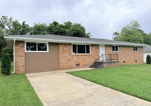 1st image of 13 Phillips Dr, Fort Oglethorpe, GA 30742 | MLS# 1539310