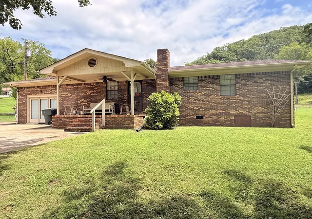 Photo 3 of Single family home for sale at 349 Patten Chapel Rd, Chattanooga, TN 37419 | MLS# 1538714 | Listing updated on 2026-10-23