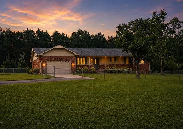 2nd image of 48885 Alabama Hwy #277, Bridgeport, AL 35740 | MLS# 1538830
