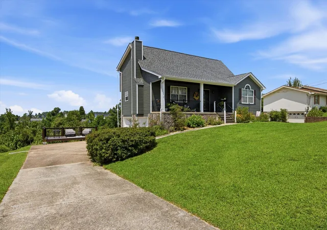 Photo 4 of Single family home for sale at 2727 Windthrush Dr, Chattanooga, TN 37421 | MLS# 1538953 | Listing updated on 2026-10-12