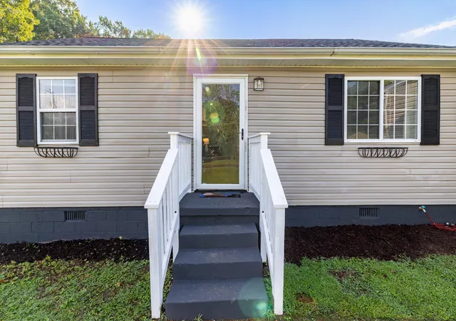 Photo 4 of Sale Pending at 141 Key W Ave, Rossville, GA 30741 | MLS# 1538807 | Listing updated on 2026-09-14
