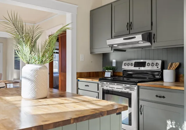 Photo 3 of Single family home for sale at 26 N Parkdale Ave, Chattanooga, TN 37411 | MLS# 1538923 | Listing updated on 2026-09-04