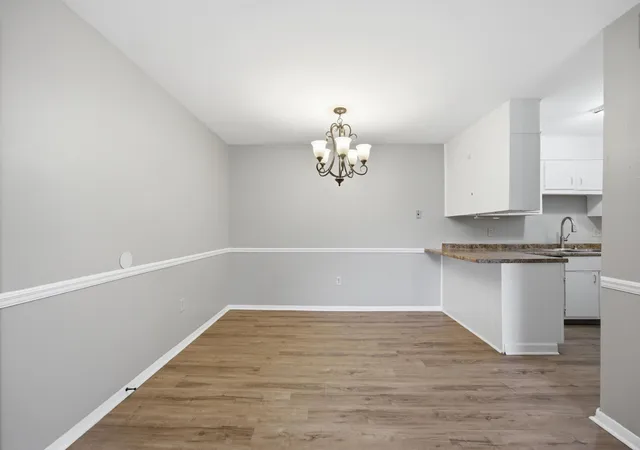 Photo 2 of Condo for sale at 900 Mountain Crk Rd #V484, Chattanooga, TN 37405 | MLS# 1538884 | Listing updated on 2026-09-22