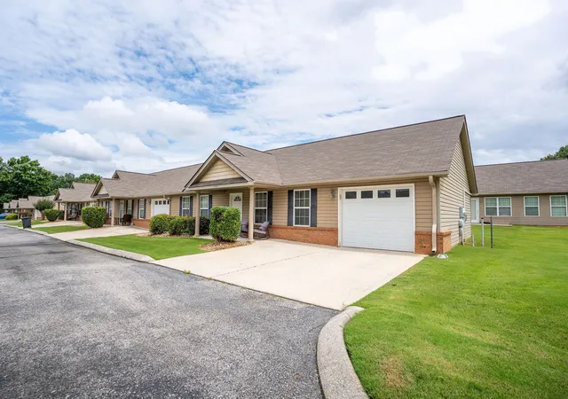 Listing Photo 2 - Condo for sale in building located at 1904 Cedar Creek Dr, Rossville, GA 30741