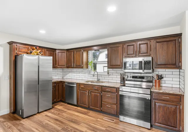 5th image of 582 Pinewood Cir, Fort Oglethorpe, GA 30742 | MLS# 1538816