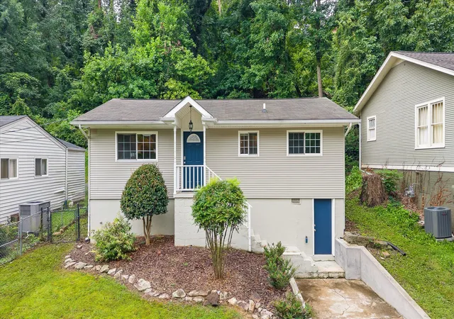 Photo 1 of Single family home for sale at 914 Dartmouth St, Chattanooga, TN 37405 | MLS# 1539520 | Listing updated on 2026-08-19