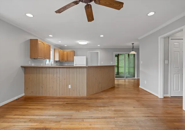 Photo 3 of Single family home for sale at 914 Dartmouth St, Chattanooga, TN 37405 | MLS# 1539520 | Listing updated on 2026-08-19