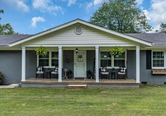 2nd image of 593 Dover Rd, Jasper, TN 37347 | MLS# 1538918