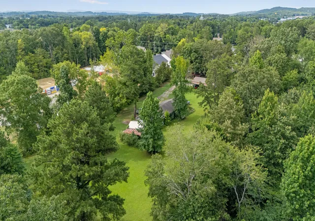 Photo 4 of Single family home for sale at 7452 Pinewood Dr, Chattanooga, TN 37421 | MLS# 1539044 | Listing updated on 2026-07-18
