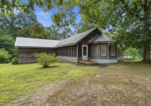 Photo 2 of Single family home for sale at 168 Old Trion Rd, La Fayette, GA 30728 | MLS# 1538926 | Listing updated on 2026-10-03