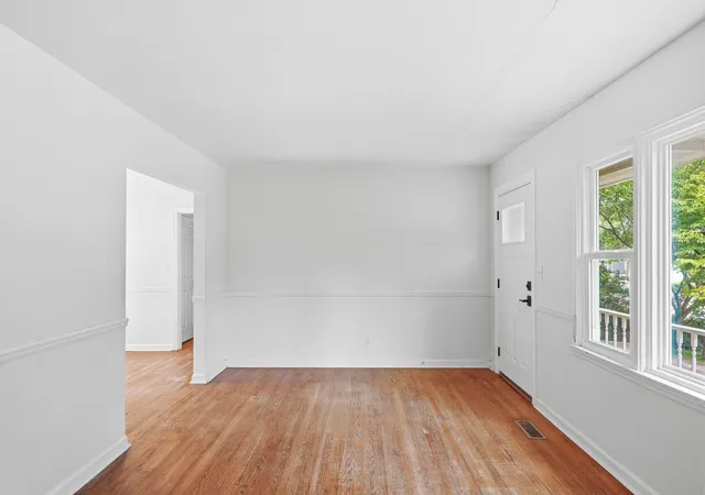 Photo 2 of Single family home for sale at 3703 Thrushwood Dr, Chattanooga, TN 37415 | MLS# 1538915 | Listing updated on 2026-09-12