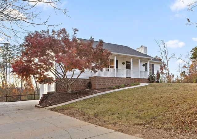 Photo 2 of Single family home for sale at 3915 Brock Rd, Chattanooga, TN 37421 | MLS# 1538969 | Listing updated on 2026-09-23