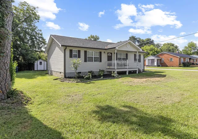 Single family home for sale at 1910 Tombras Ave, Chattanooga, TN 37412 | MLS# 1539353