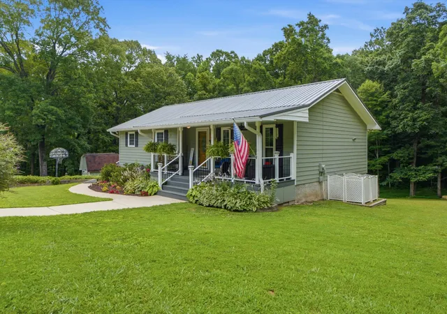 Photo 3 of Single family home for sale at 319 Nance Dr, Rossville, GA 30741 | MLS# 1539086 | Listing updated on 2026-08-28