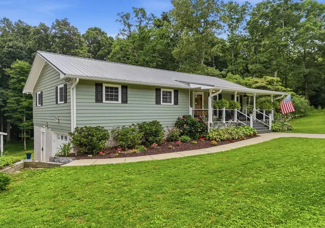Photo 4 of Single family home for sale at 319 Nance Dr, Rossville, GA 30741 | MLS# 1539086 | Listing updated on 2026-10-06