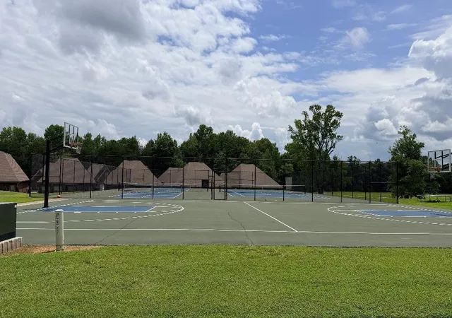 Photo 3 of Single family home for sale at 204 Zion Cvs Ln, Englewood, TN 37329 | MLS# 1539000 | Listing updated on 2026-10-07