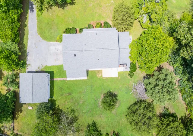 Photo 38 of Single family home for sale at 5037 Montcrest Dr, Chattanooga, TN 37416 | MLS# 1539400 | Listing updated on 2026-08-23