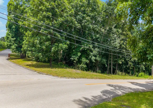 Photo 2 of Land for sale at 800 Brookhollow Ln, Chattanooga, TN 37421 | MLS# 1539566 | Listing updated on 2026-07-28