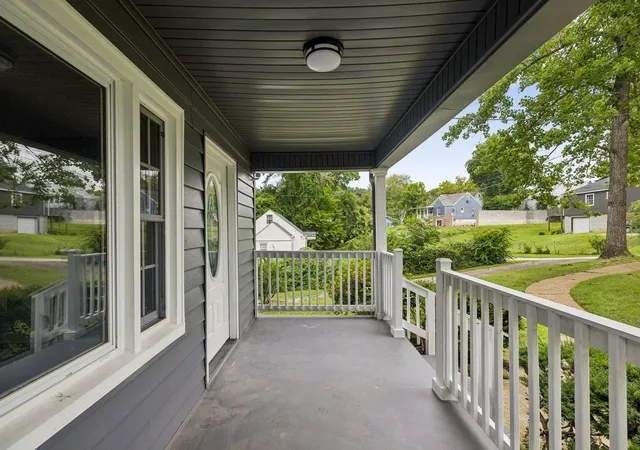 Photo 3 of Single family home for sale at 3018 Saint Paul St, Chattanooga, TN 37404 | MLS# 1539005 | Listing updated on 2026-07-17