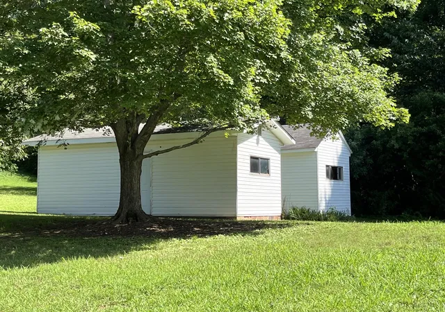 Photo 3 of Single family home for sale at 227 Cox Ln, Soddy Daisy, TN 37379 | MLS# 1539054 | Listing updated on 2026-09-13