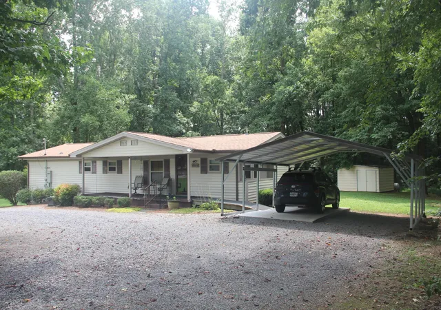 Photo 1 of Sale Pending at 1049 Buckner Rd, Ringgold, GA 30736 | MLS# 1539102 | Listing updated on 2026-08-31