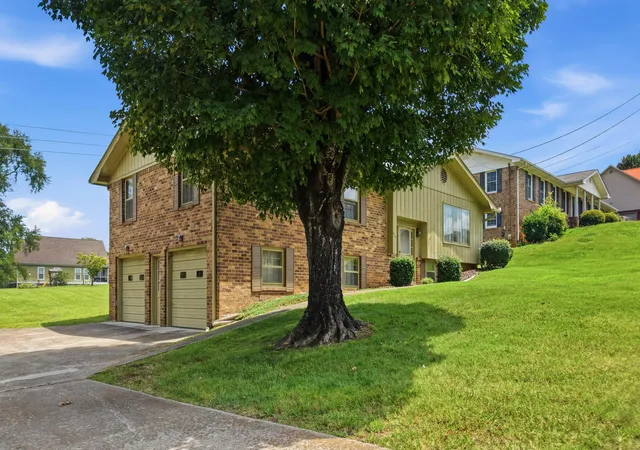 Photo 2 of Sale Pending at 3945 Bow St Ne, Cleveland, TN 37312 | MLS# 1539077 | Listing updated on 2026-09-01