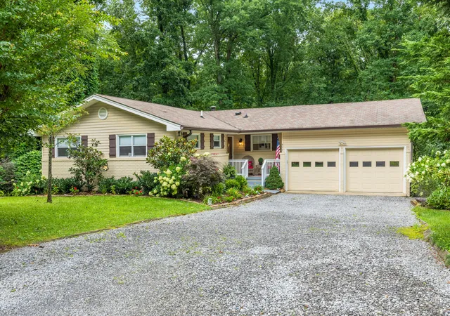 1st image of 711 Cauthen Wy, Signal Mountain, TN 37377 | MLS# 1539497