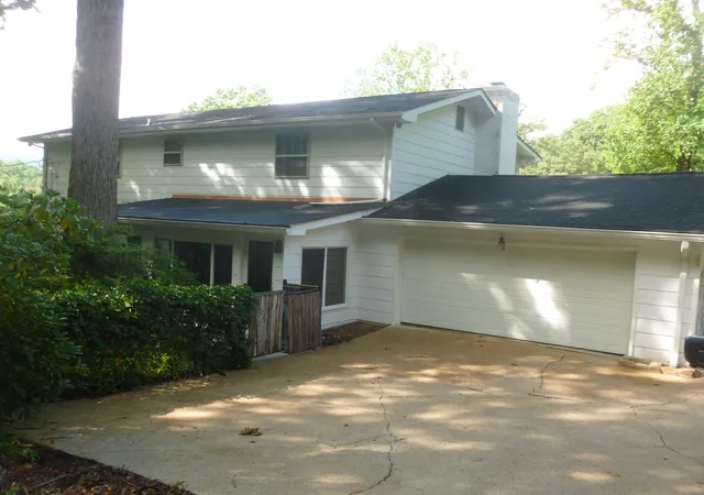 Photo 3 of Single family home for sale at 114 La Porte Dr, Chattanooga, TN 37415 | MLS# 1539093 | Listing updated on 2026-07-27