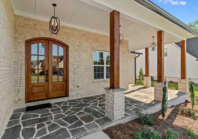 Photo 3 of Single family home for sale at 107 W Riley St, Chatsworth, GA 30705 | MLS# 1539133 | Listing updated on 2026-08-24
