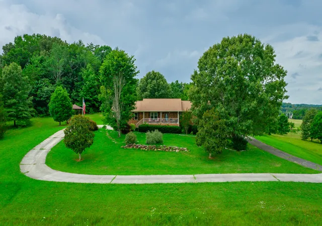 Photo 1 of Single family home for sale at 10245 Snow Hl Rd, Ooltewah, TN 37363 | MLS# 1539136 | Listing updated on 2026-10-05