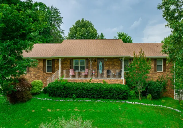 Photo 2 of Single family home for sale at 10245 Snow Hl Rd, Ooltewah, TN 37363 | MLS# 1539136 | Listing updated on 2026-10-05